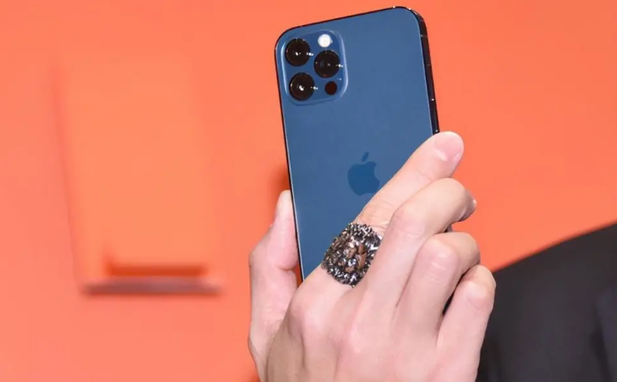 皮山苹果手机维修分享iPhone12系列重启方法教程 